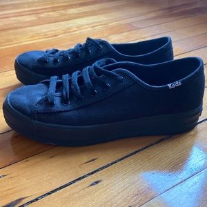 Keds 6 black platform sneakers